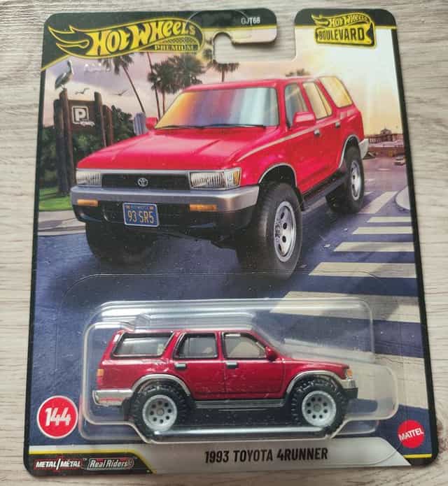 Hot Wheels Premium Toyota 4RUNNER 1993