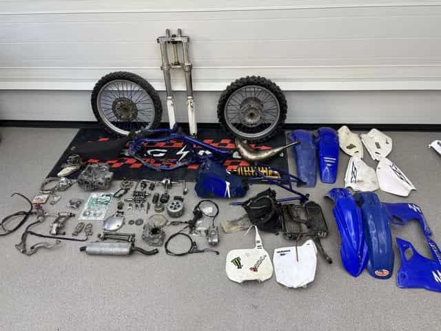 Części YAMAHA YZ125 R 96-04 kartery Silnik Wał Skrzynia Stator Moduł