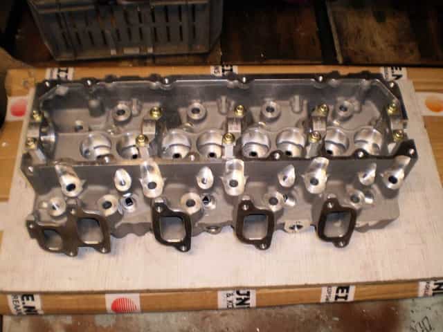 toyota land cruiser 3,0 td 8v(1kz-te) - głowica silnika -nowa- z zawor