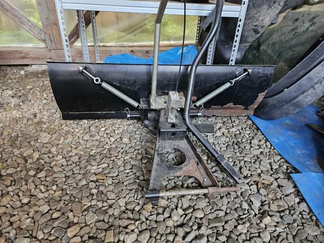 Pług do traktorka kosiarki husqvarna