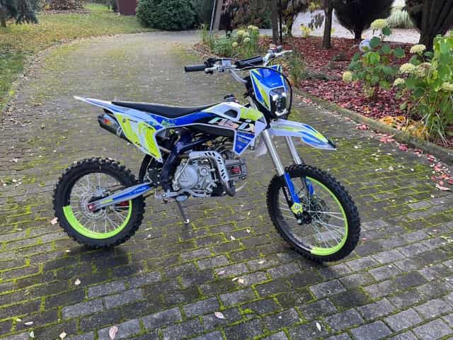 Asix 190 CROSS super stan