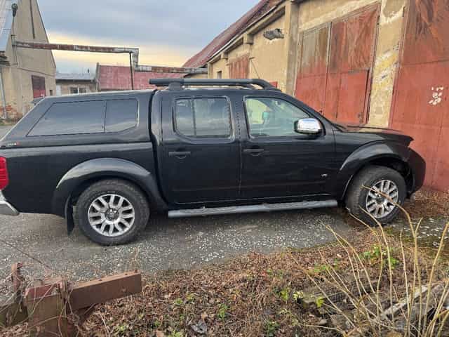 Prodám na Nissan Navara  D40 3,0 nafta rv11