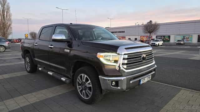 Toyota Tundra Platinum 1794 5,7 V8 Full LED