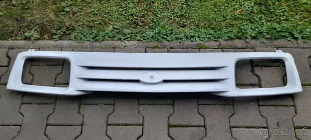 Ford Sierra  - přední maska