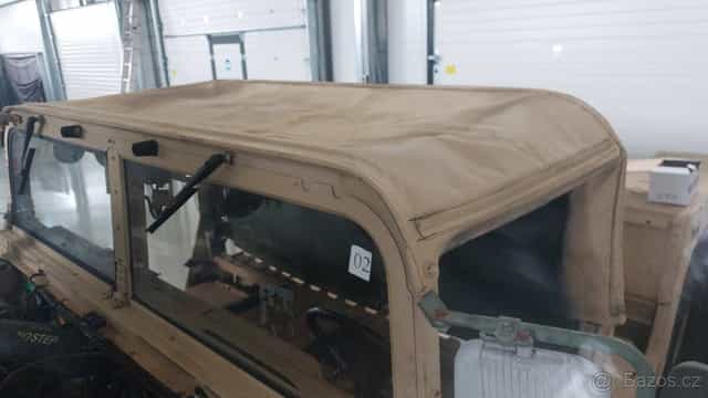 Hummer H1 /  Hmmwv - střecha