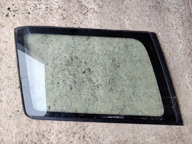 Okna Nissan Patrol Y61 wagon