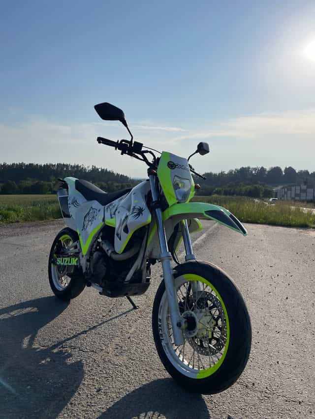 Suzuki DR 650 SUPERMOTO A2, 34kw v TP