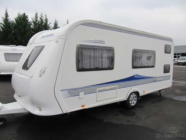 Prodám karavan Hobby 500 kmfe,r.v2009 + mover + markýza
