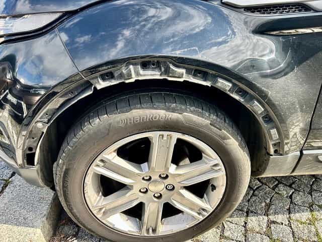 Sháním plastový kryt na levý přední  RANGE ROVER