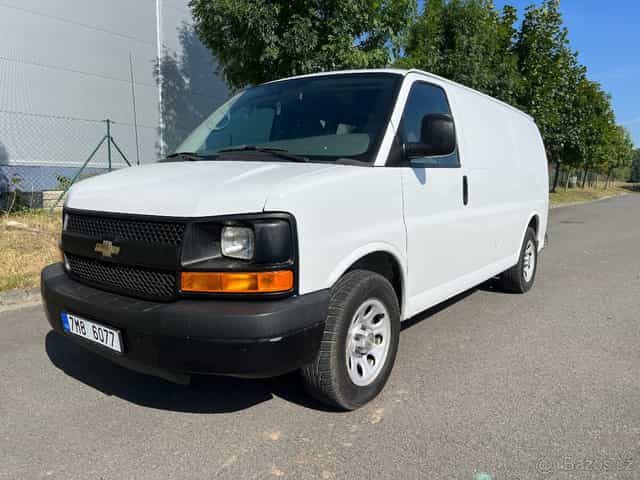 Chevrolet Express AWD 5.3 V8, 4x4, 2013, 85 000 km, 5 míst