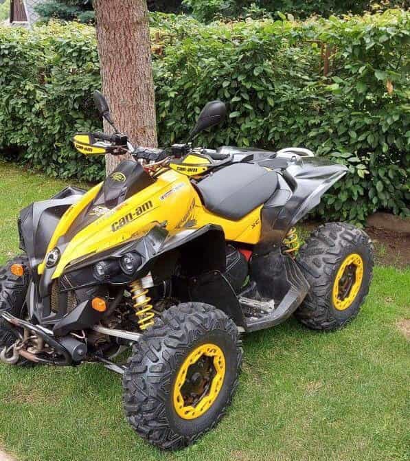 Čtyřkolka Can am bombardier