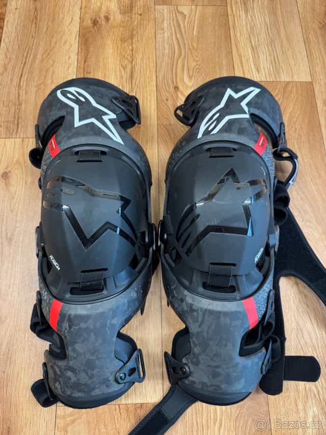 Kolenní ortézy Alpinestars Supertech RK-10 Plasma černo-červ