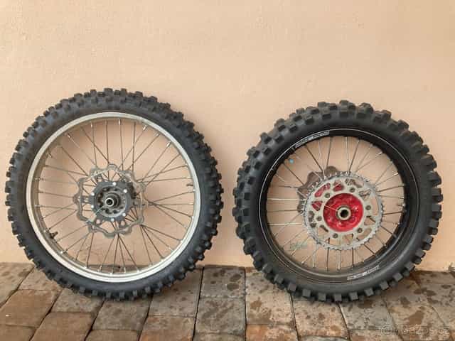 Motokrosová kola Honda CRF 450/CRF 250