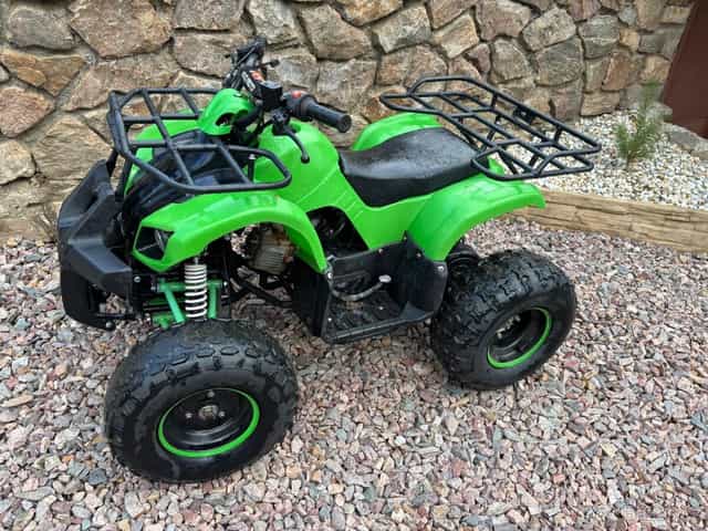 Prodám dětskou čtyřkolku 125 cm poloautomat