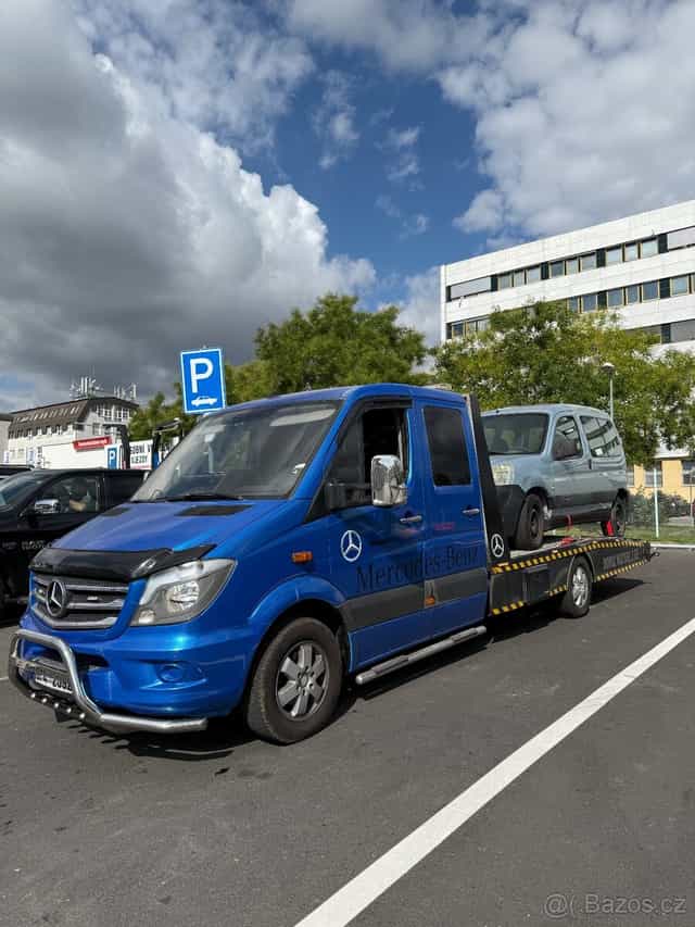 Prodám odtahový speciál Mercedes Sprinter na skupinu B s mot