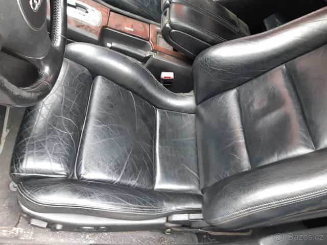 AUDI A8, S8 D2 - sedačky RECARO