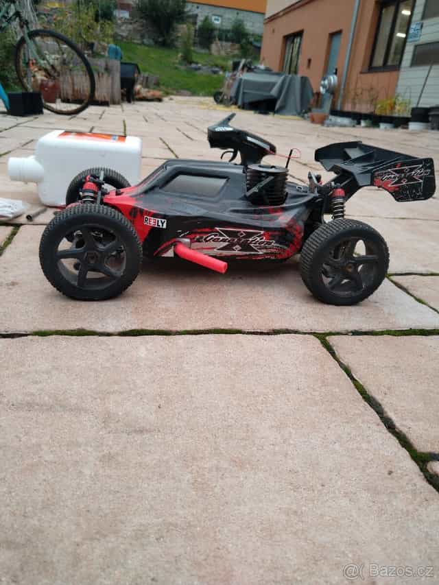 Prodám RC model 1:8 spalovací 4x4 Buggy