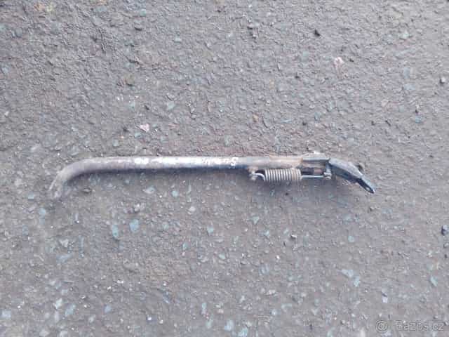 Suzuki RM 80 model 1996 boční stojánek