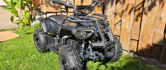 Nová elektrická čtyřkolka 6" M-Hunter 1200w Carbon