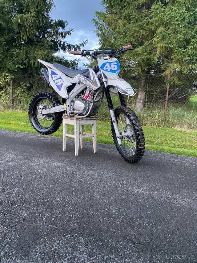 Pitbike XMOTOS 250