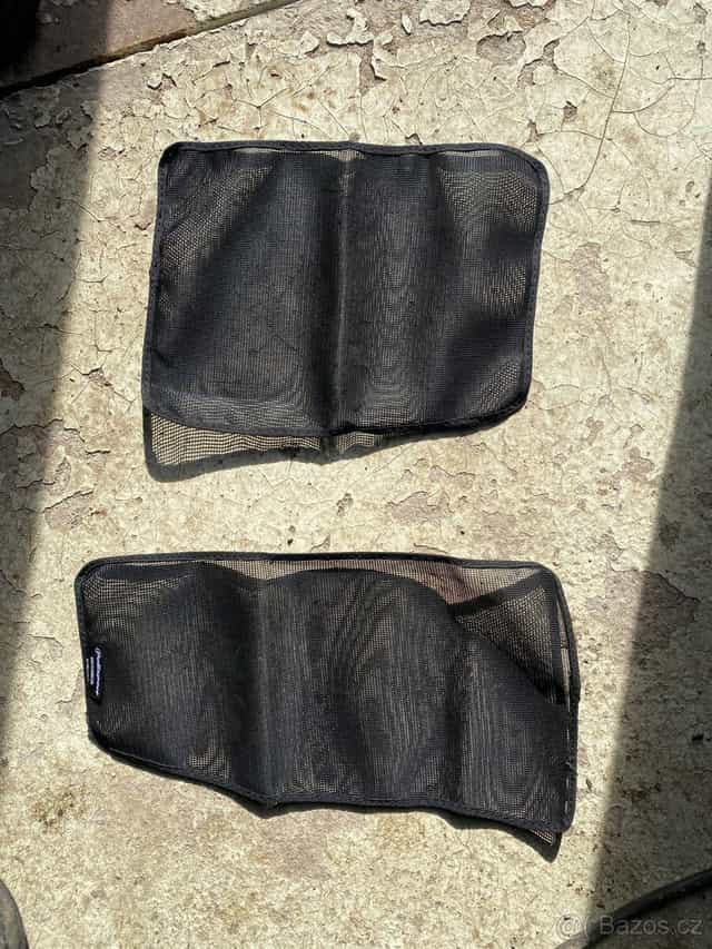 Suzuki RM-Z 250, síťky na chladiče