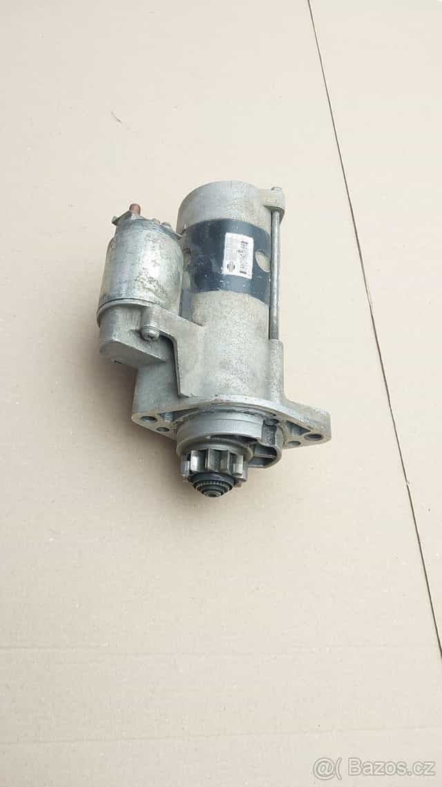 Nissan Navara a Pathfinder  : Startér 2,5Dci