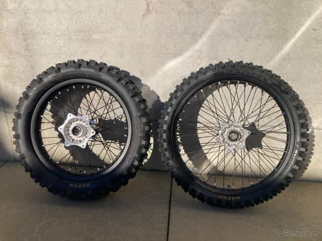 KTM kompletní kola pro enduro exc/ exc-f 2025
