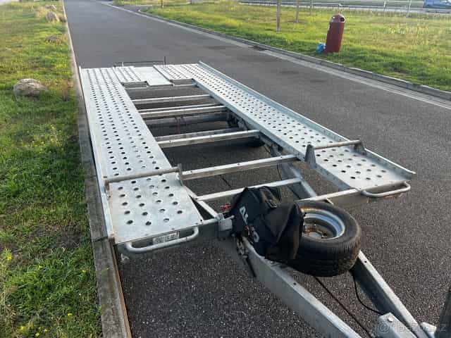 Autopřepravnik Pongratz L-at470