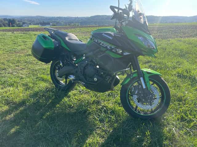 Kawasaki Versys 650, model 2018, zelená