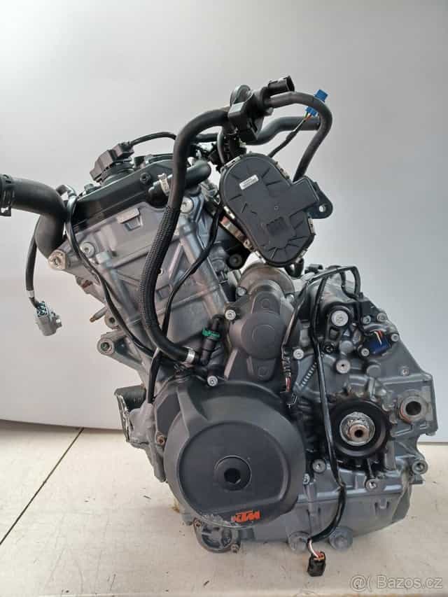 KTM 890 R / 790 - DÍLY MOTORU A ELEKTRO