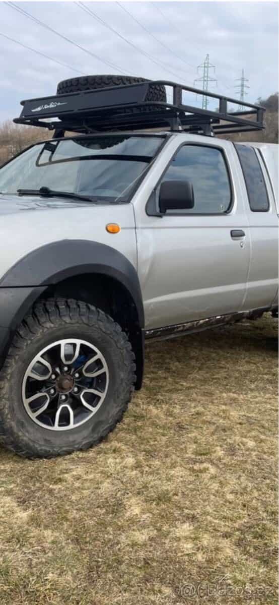 Nissan navara