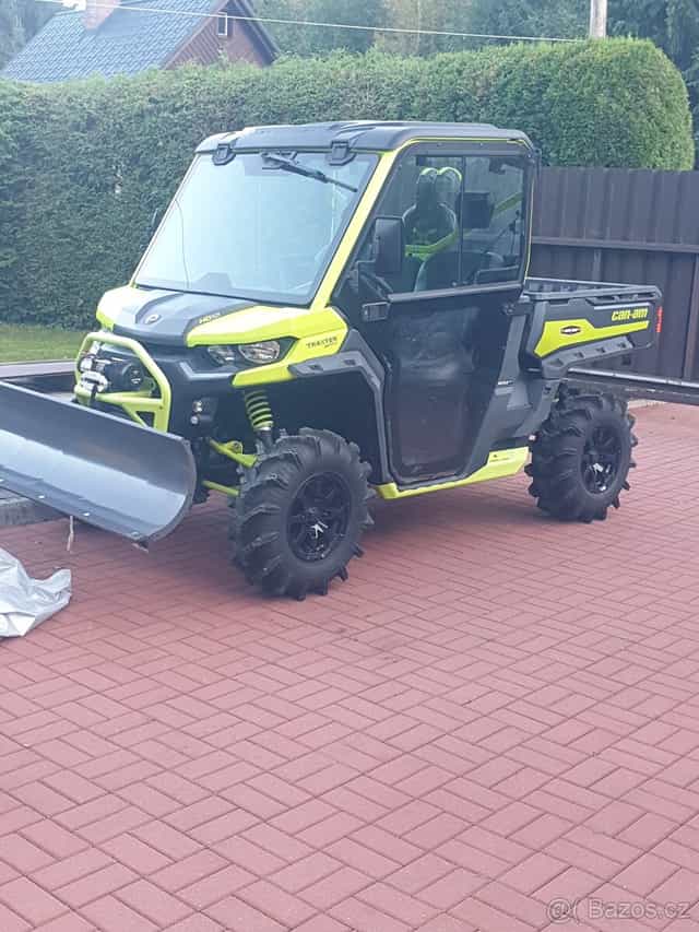 Can am traxter hd10  XMR