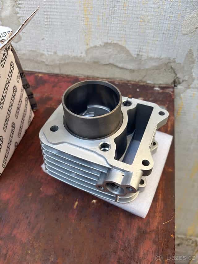 Pistní sada yuki sm/suzuki dr (125)