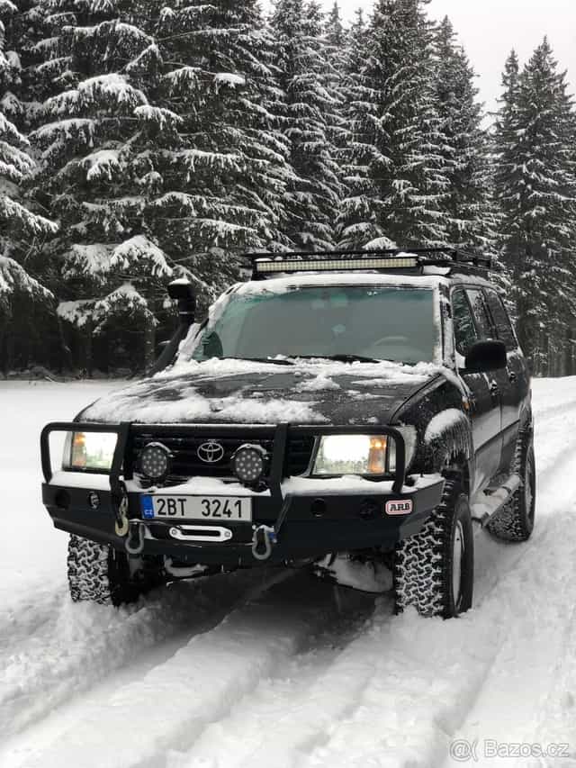 Toyota Land Cruiser 100 – offroad výbava, nový motor