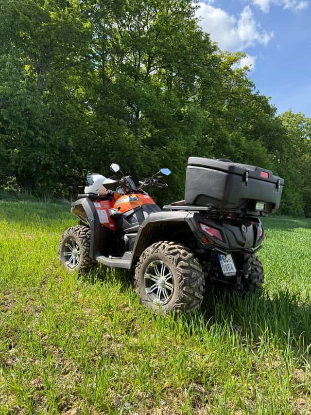 Čtyřkolka Gladiator x550 LONG Journeyman, rv 2016