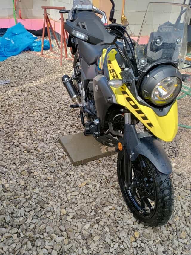 Suzuki V strom DL 250
