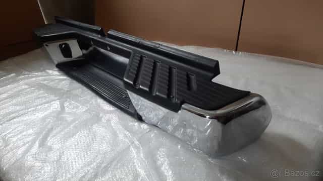 NISSAN NAVARA D22  –  NÁRAZNÍK  CHROM