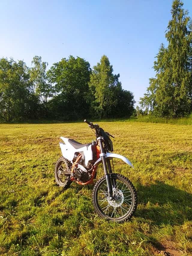 MiniRocket Hurricane 150