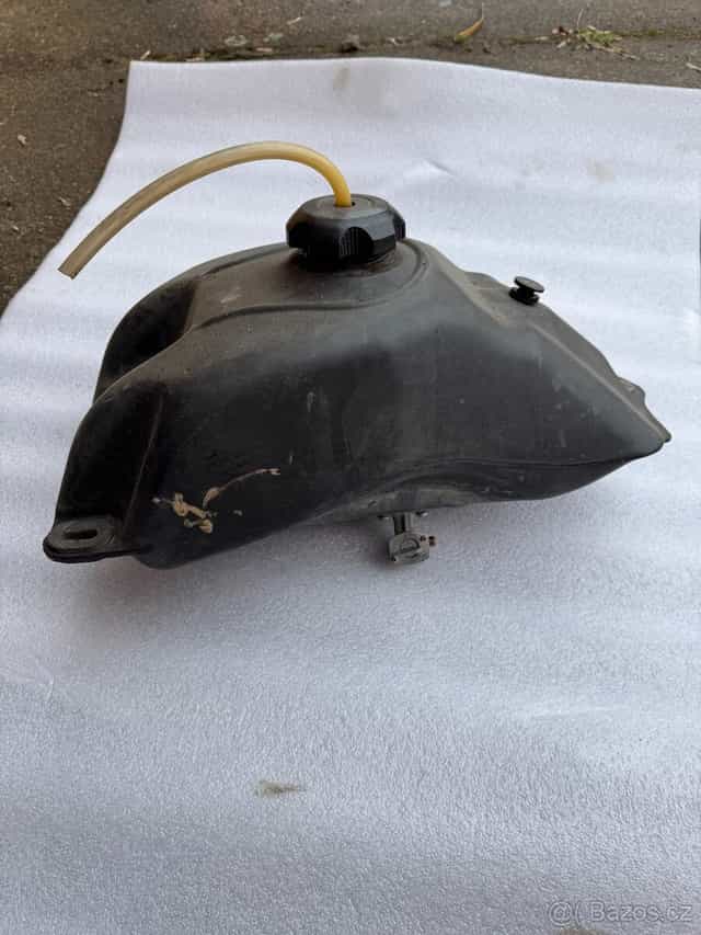 Nádrž Yamaha Raptor 660