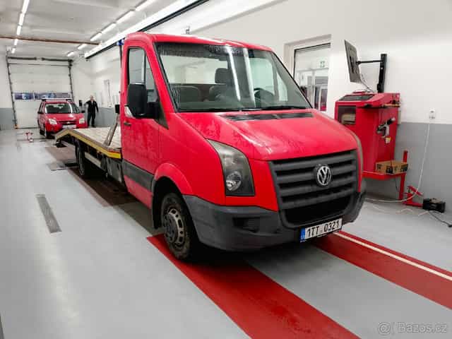 Odtahovka VW Crafter 2.5tdi 100kw prodám.