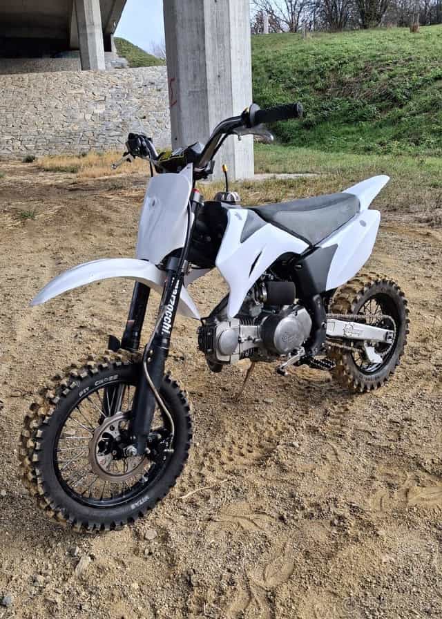 Pitbike Stomp 140 demonX