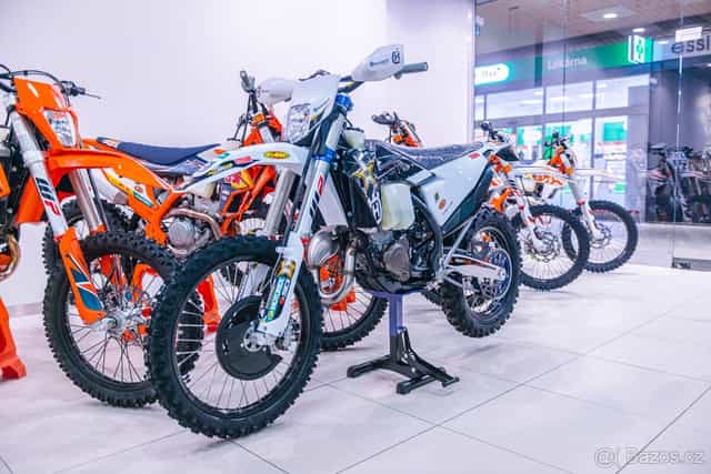 Husqvarna TE 300i Rockstar Edition