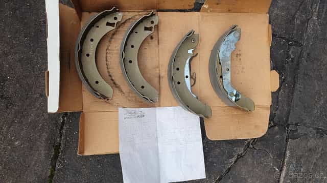 Zadní čelisti Ford Sierra