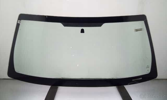 Jeep Cherokee čelní sklo
