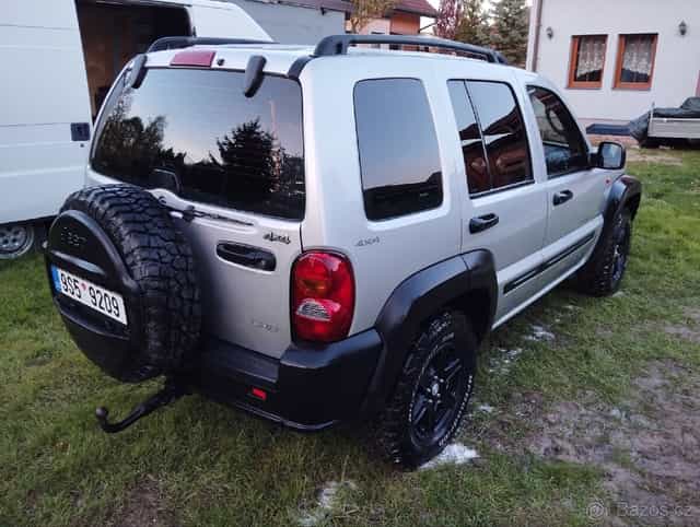 Prodám jeep Cherokee kj