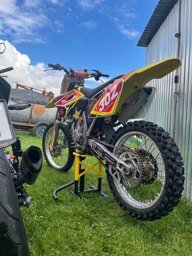 Suzuki rm 125