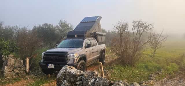 Expediční toyota Tundra