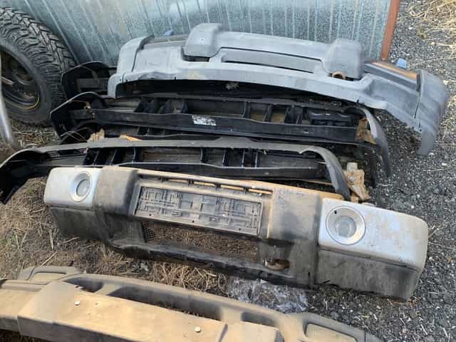 Land Rover Discovery 2 II zadní nárazník