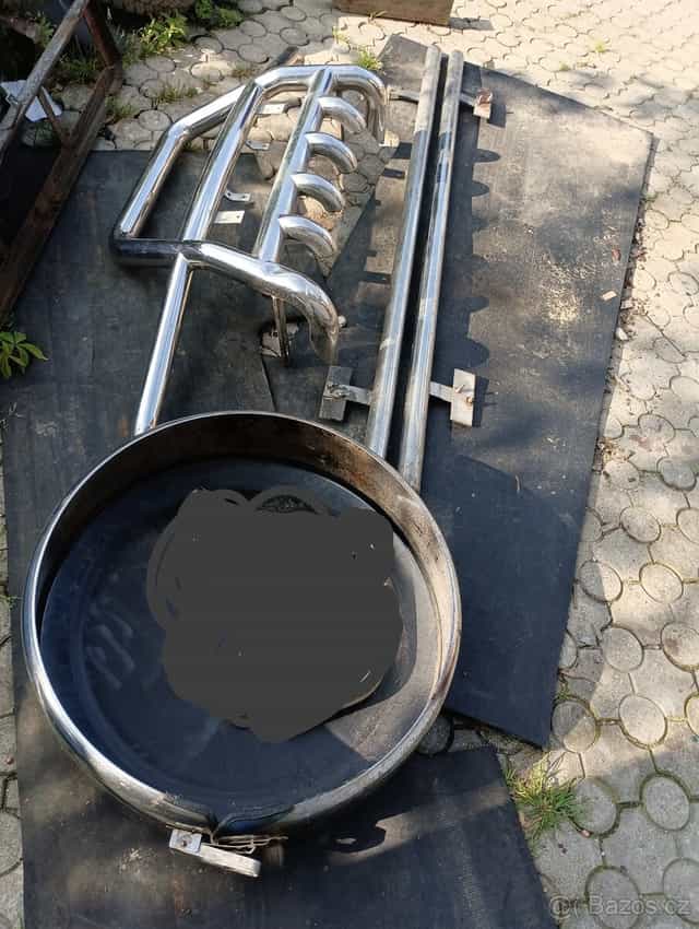 Nerez ochranný rám . Nášlapy , kryt rezervy