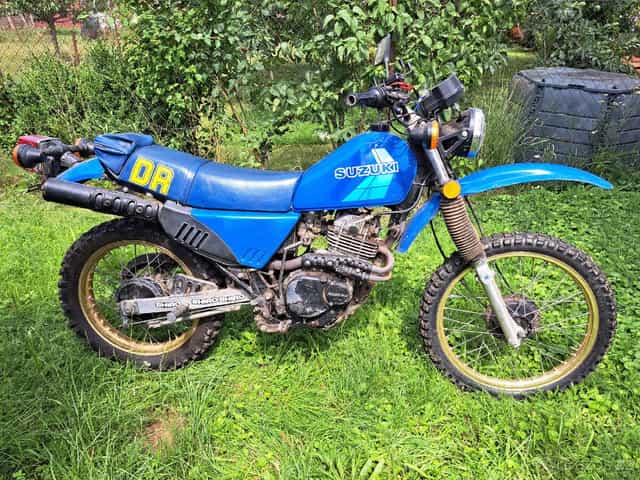 Suzuki DR 250 S